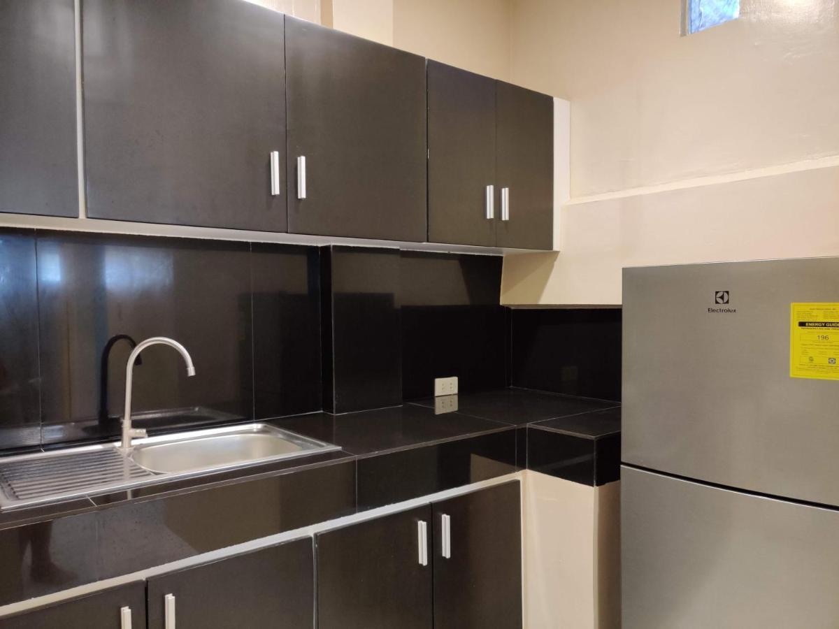 Готель Red Knight Gardens Davao Екстер'єр фото