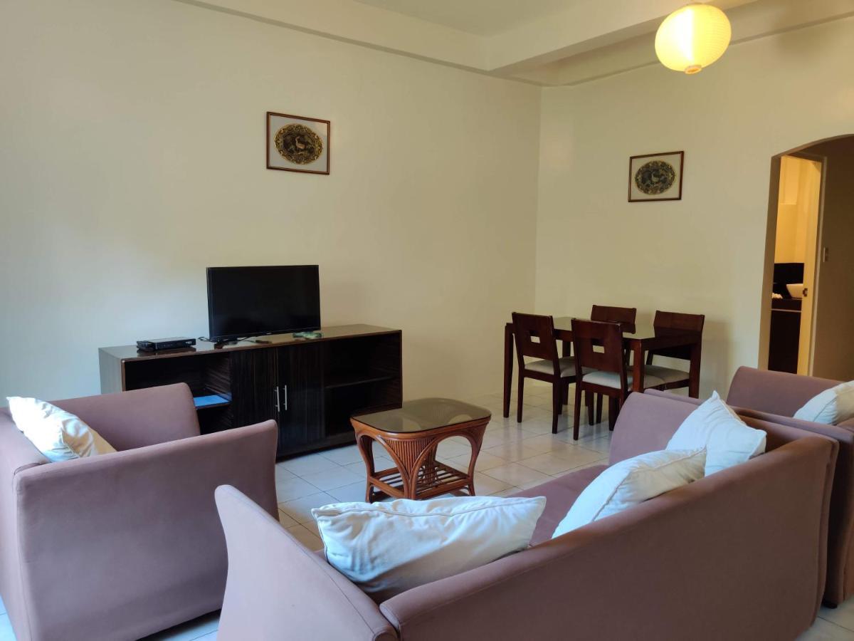 Готель Red Knight Gardens Davao Екстер'єр фото