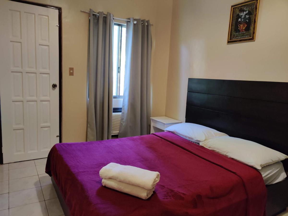 Готель Red Knight Gardens Davao Екстер'єр фото