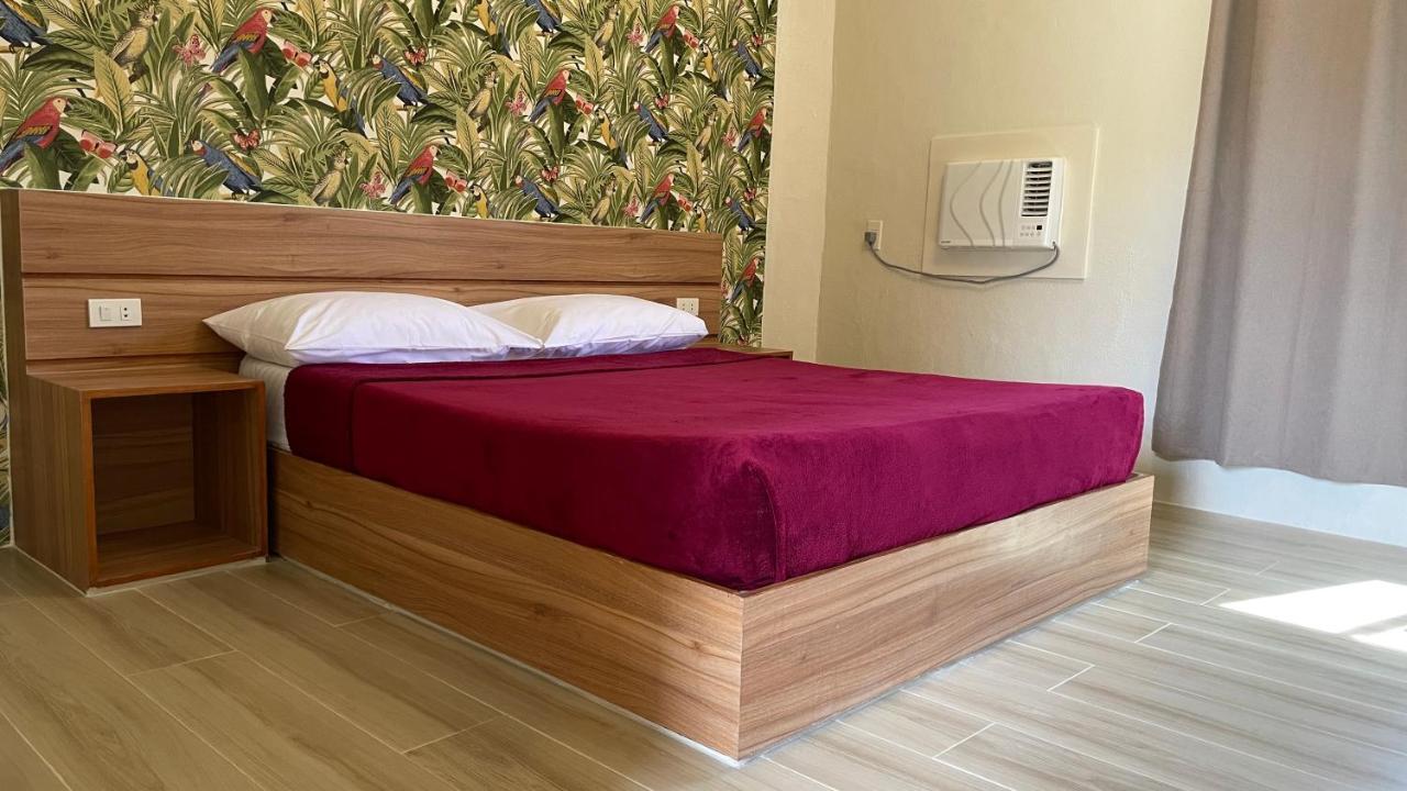 Готель Red Knight Gardens Davao Екстер'єр фото