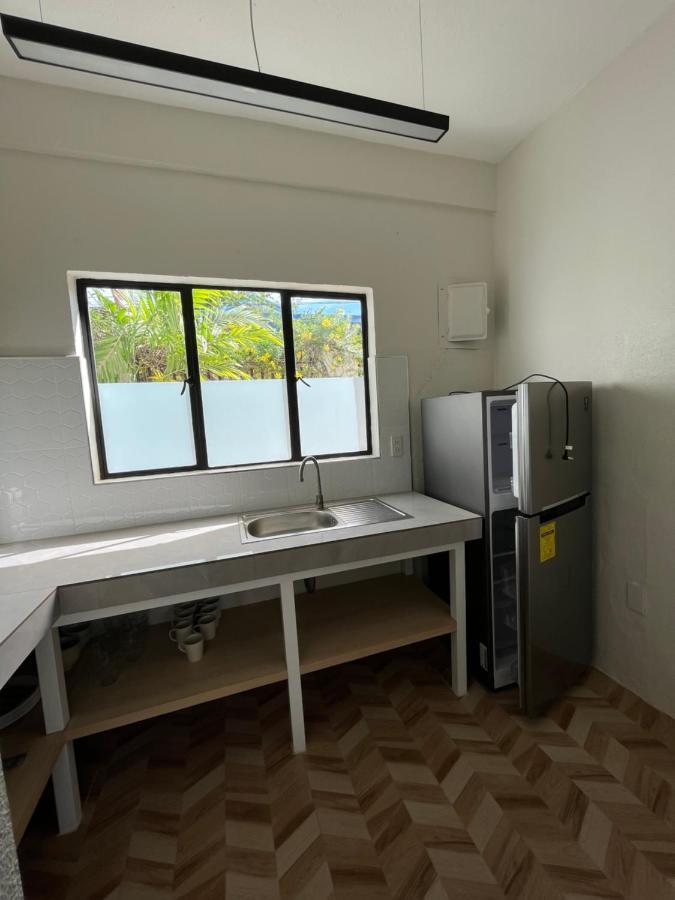 Готель Red Knight Gardens Davao Екстер'єр фото