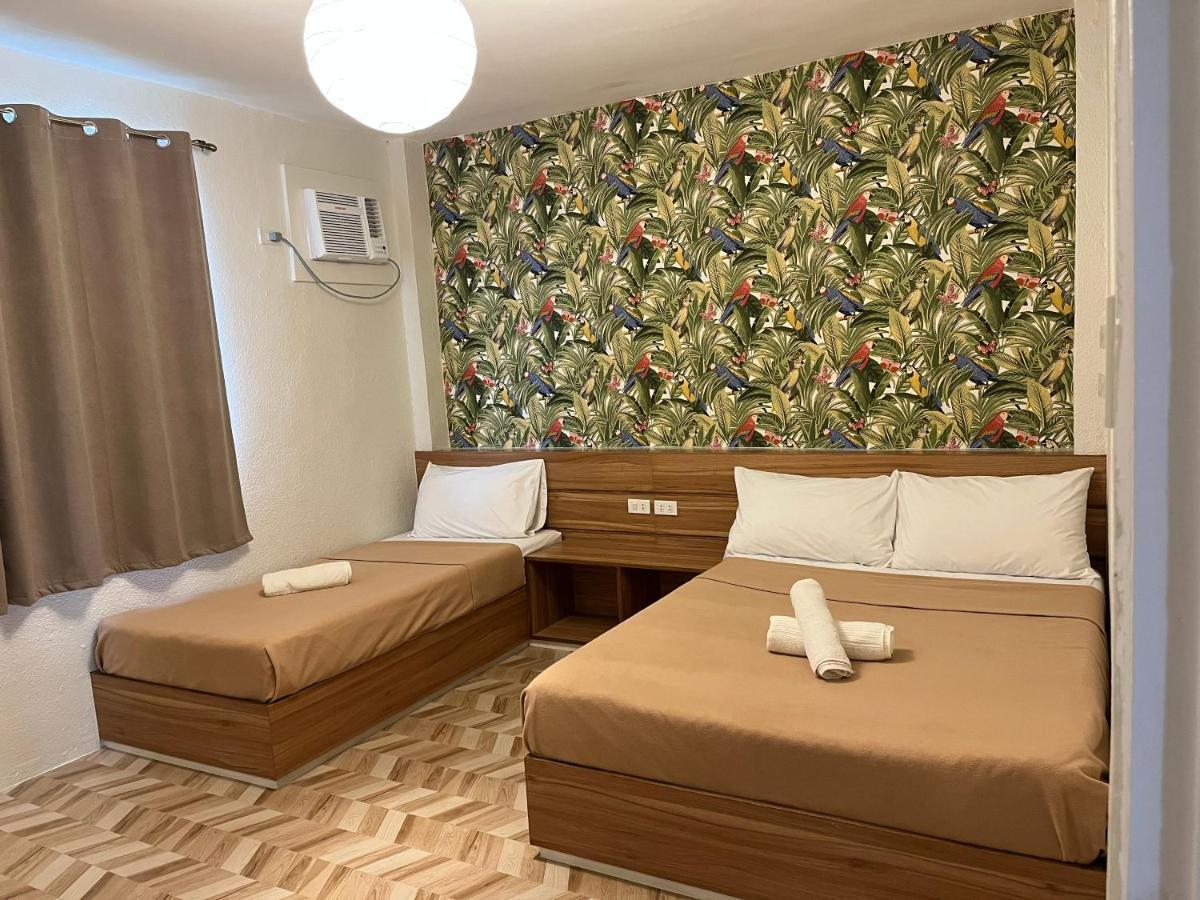 Готель Red Knight Gardens Davao Екстер'єр фото