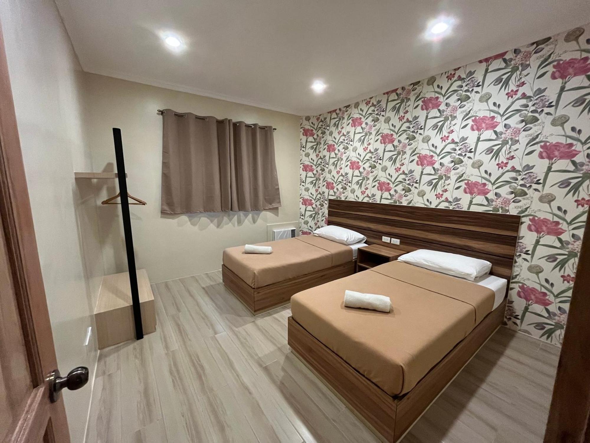 Готель Red Knight Gardens Davao Екстер'єр фото